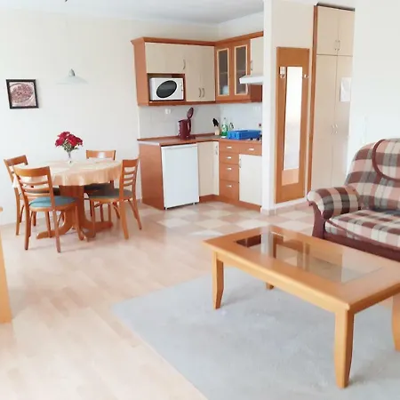 Garda Apartman6 Apartment