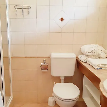 Garda Apartman6 Apartment Heviz